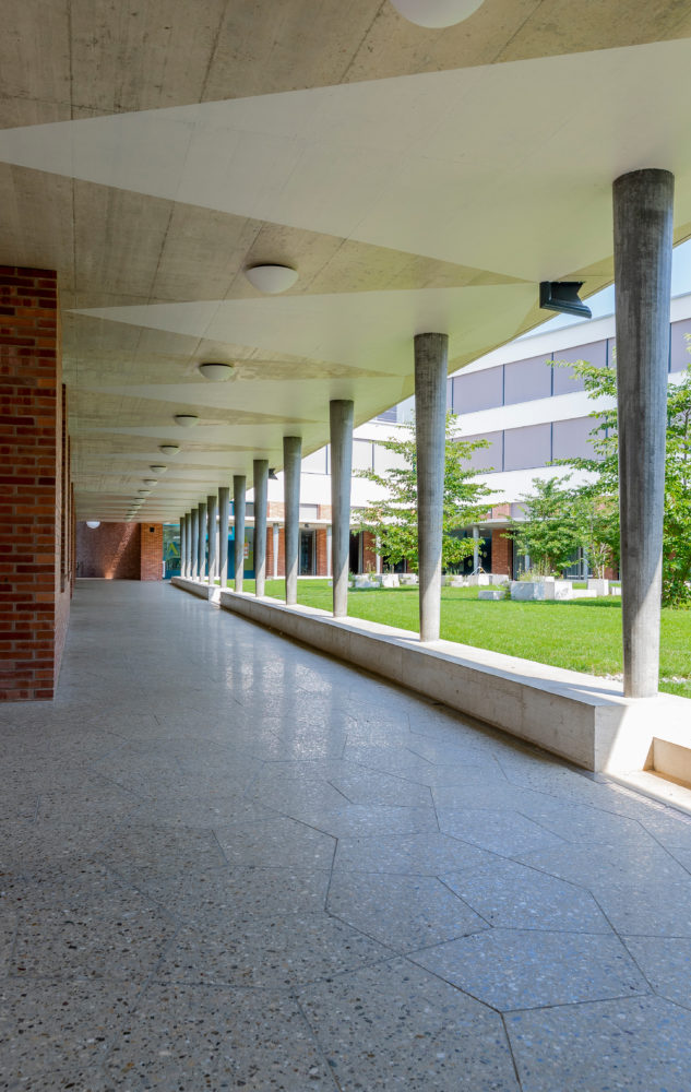 Platten Schulhaus Feldmeilen, Meilen