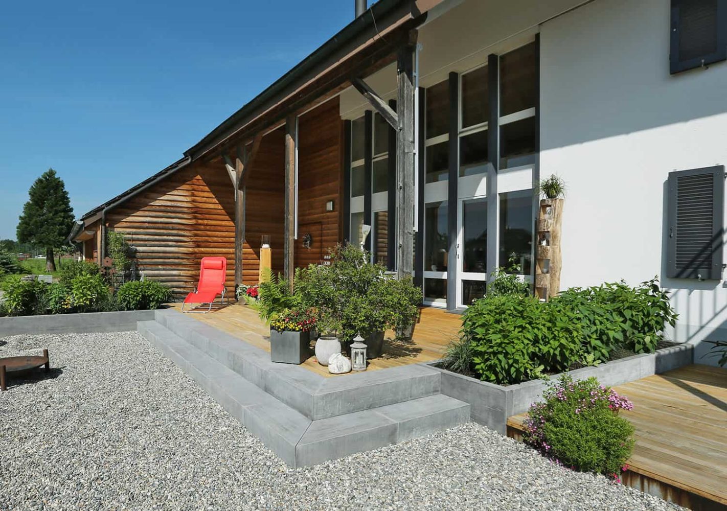 Hochbeet und DESEGNO Stufen