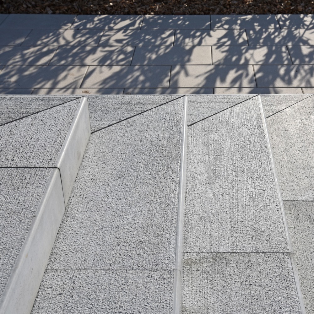 FROSTA LEGER Blockstufen