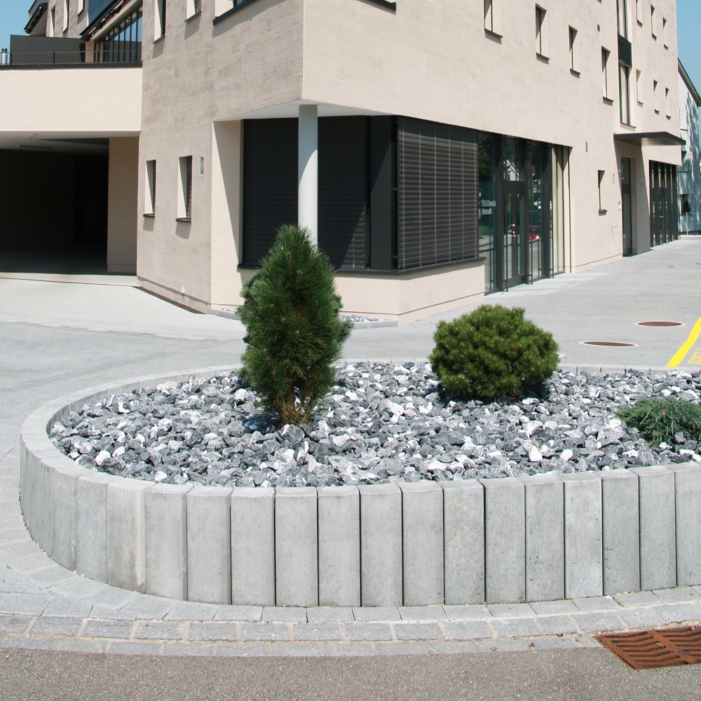 LENIA Palisaden mit Holzstruktur