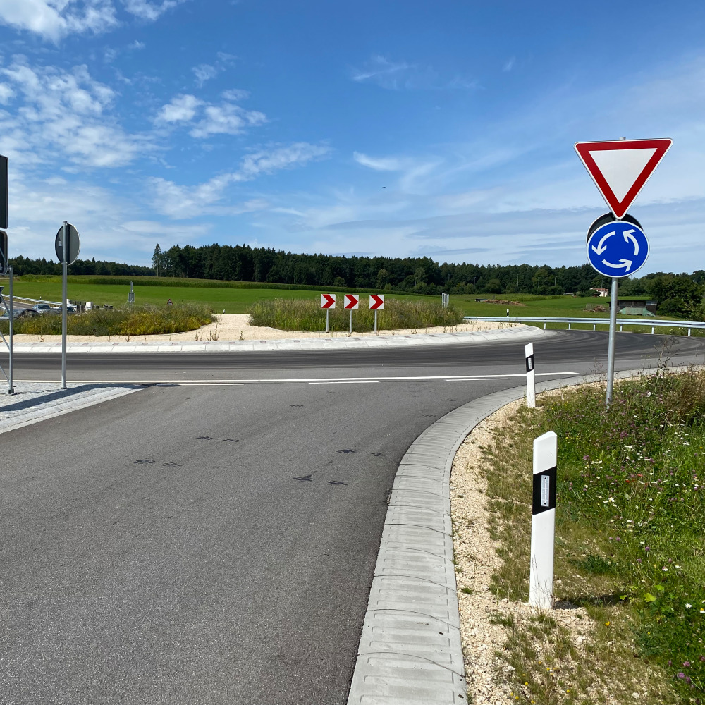 STRADAFINO Bankett- und Spurelement