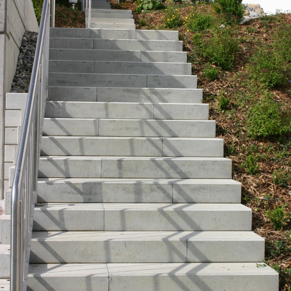 FROSTA Blockstufen gestrahlt